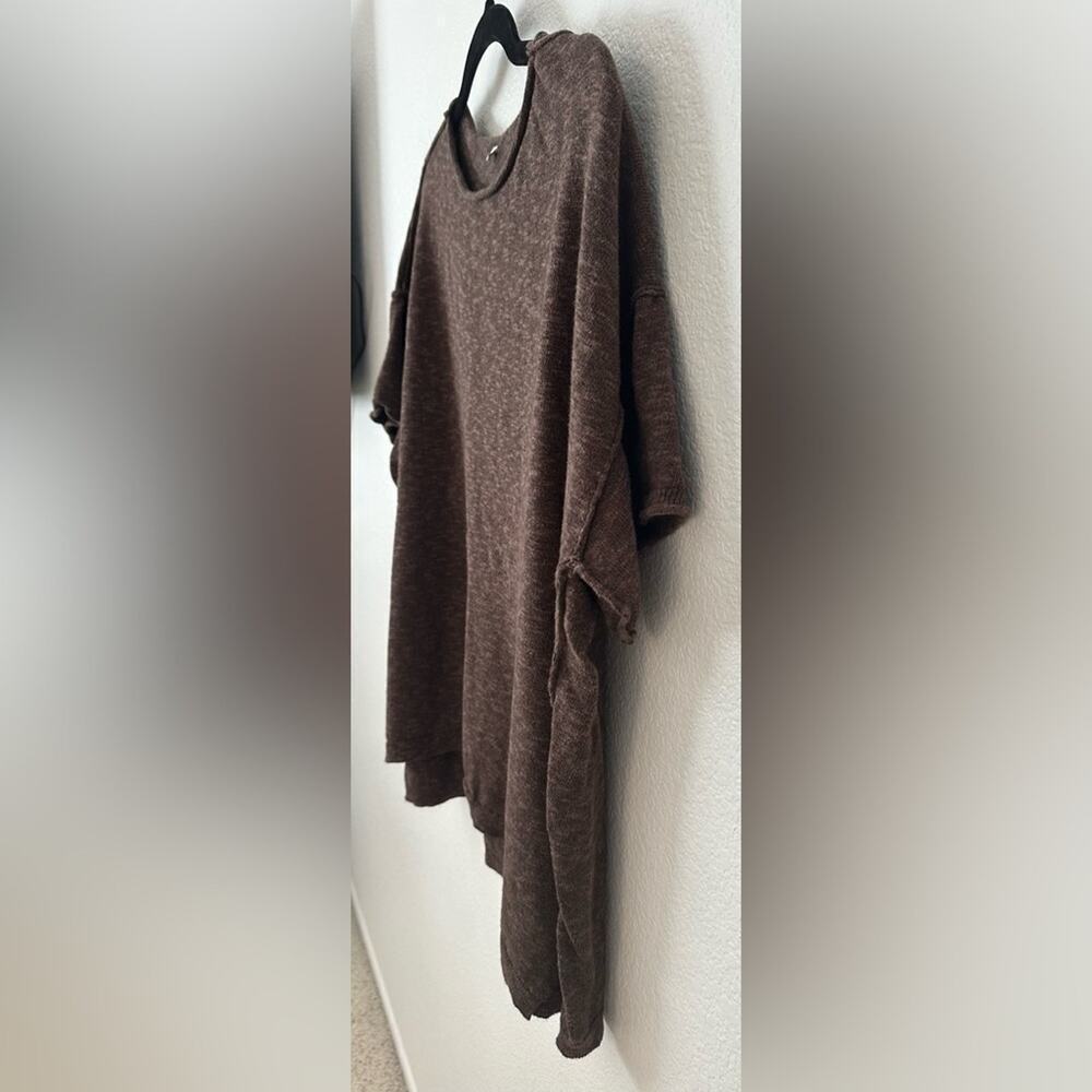 Light Summer Brown Casual Short Sleeved Sweater - Picture 3 of 7